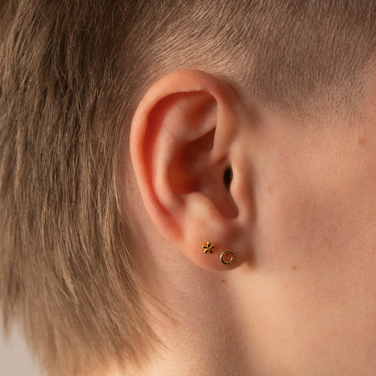 Gold or Silver Flower Studs